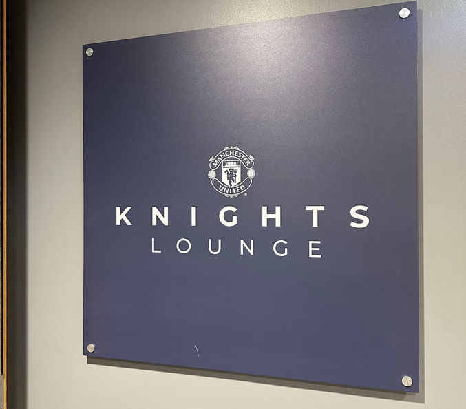 Knights Lounge 3.jpeg